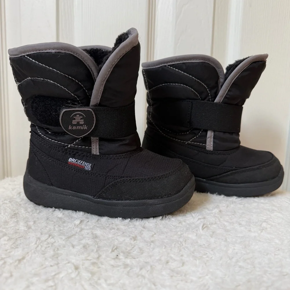 Kamik Kids' Black And Gray Waterproof Snow Boots With Warm Lining Boys Size 9